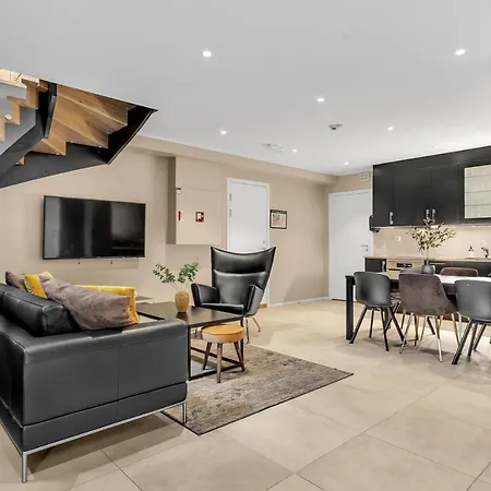 Villa Robukta L Jacuzzi L Sauna L Table Tennis Tromsø