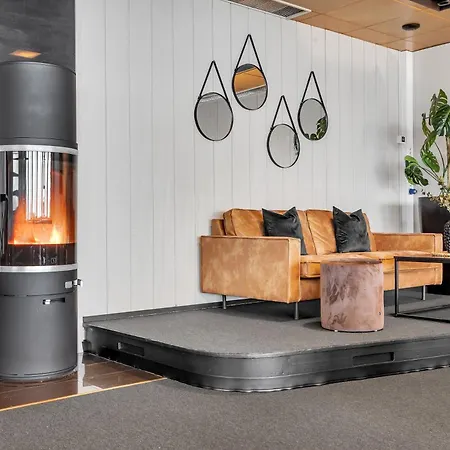 Robukta L Jacuzzi L Sauna L Table Tennis Tromsø