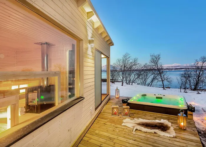 Robukta L Jacuzzi L Sauna L Table Tennis Villa Tromsø